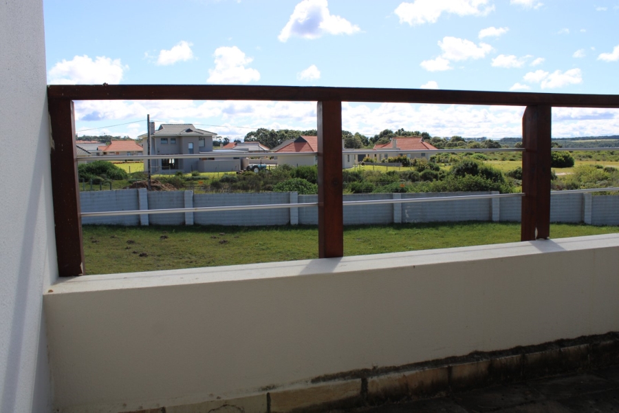 4 Bedroom Property for Sale in Kidds Beach Eastern Cape